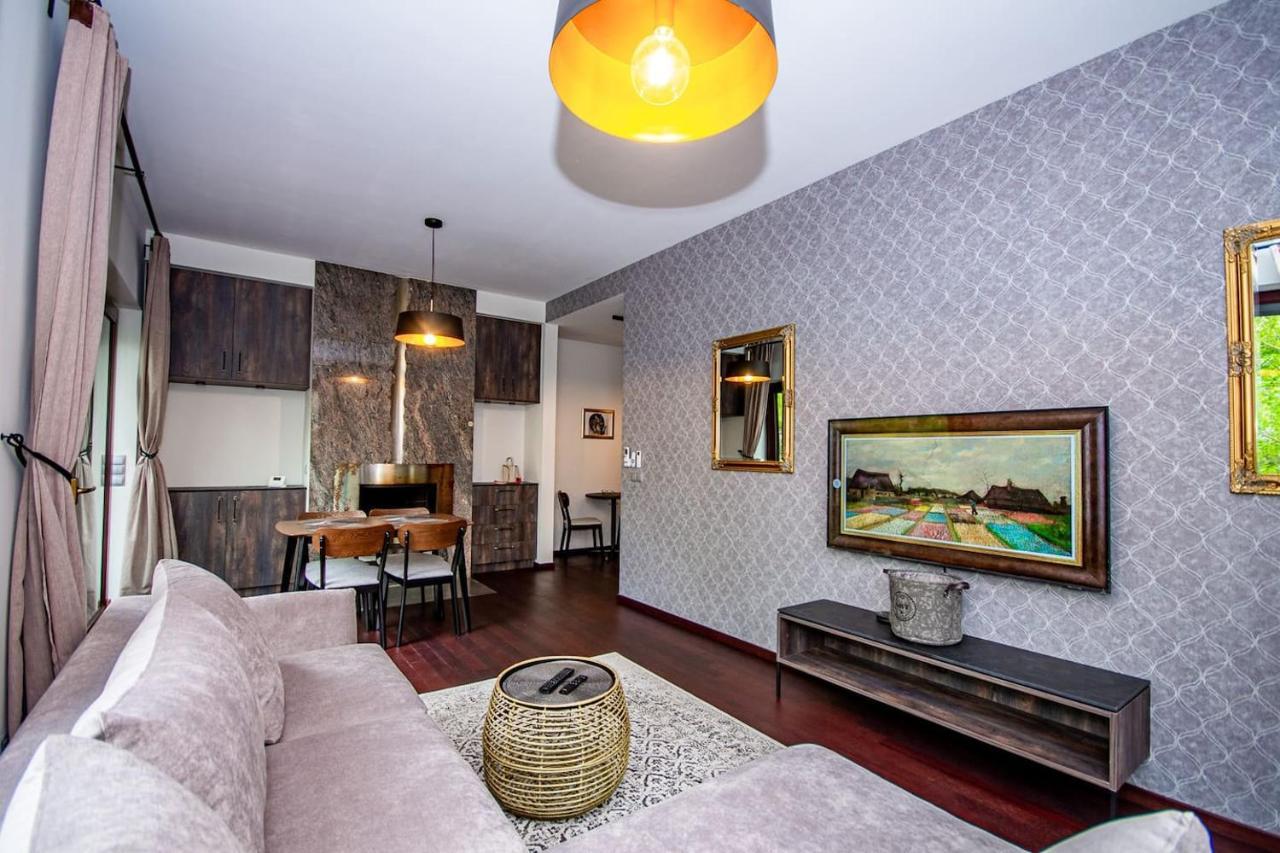Appartamento Inpoint 2-bedrooms With Private Garden And Free Parking Cracovia