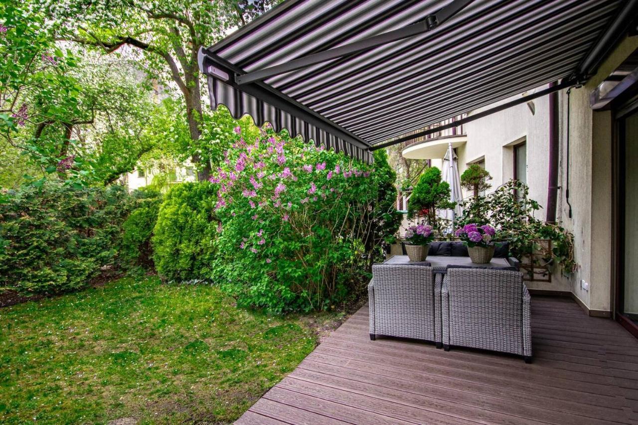 Appartamento Inpoint 2-bedrooms With Private Garden And Free Parking Cracovia