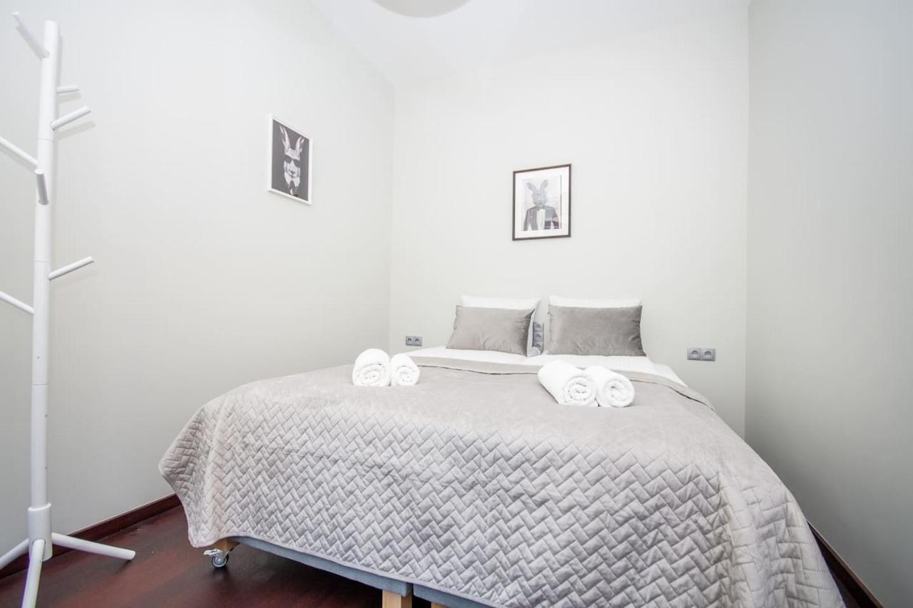 Inpoint 2-bedrooms With Private Garden And Free Parking Apartmán