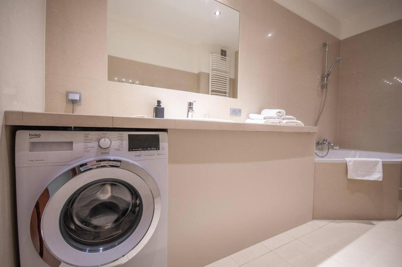 Apartmán Inpoint 2-bedrooms With Private Garden And Free Parking Krakov